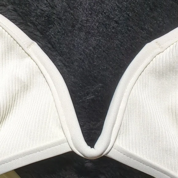 L*Space Macey Bikini Top - Picture 4 of 10